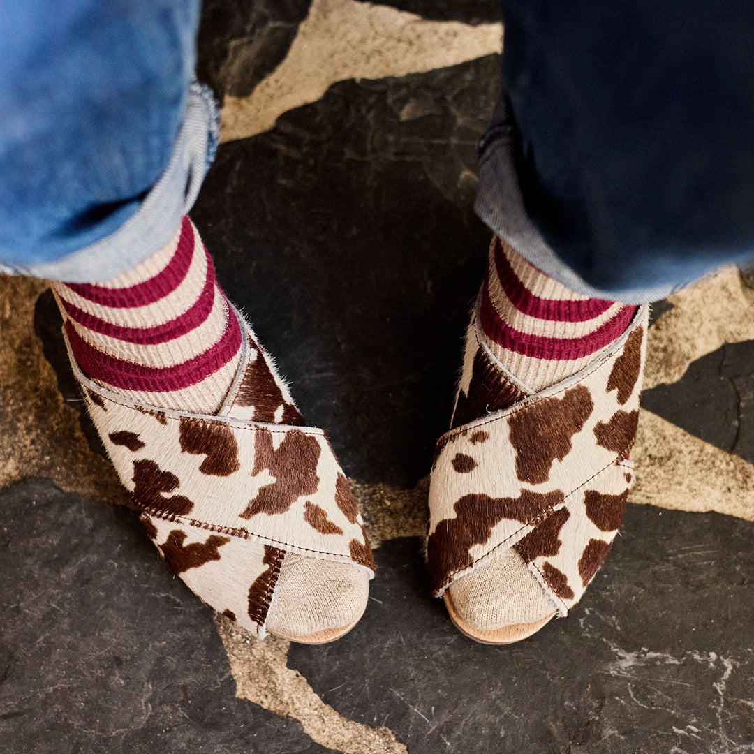 Mule Rita imprimé vache et bois de hêtre | Collaboration Sixsoeurs x Bosabo