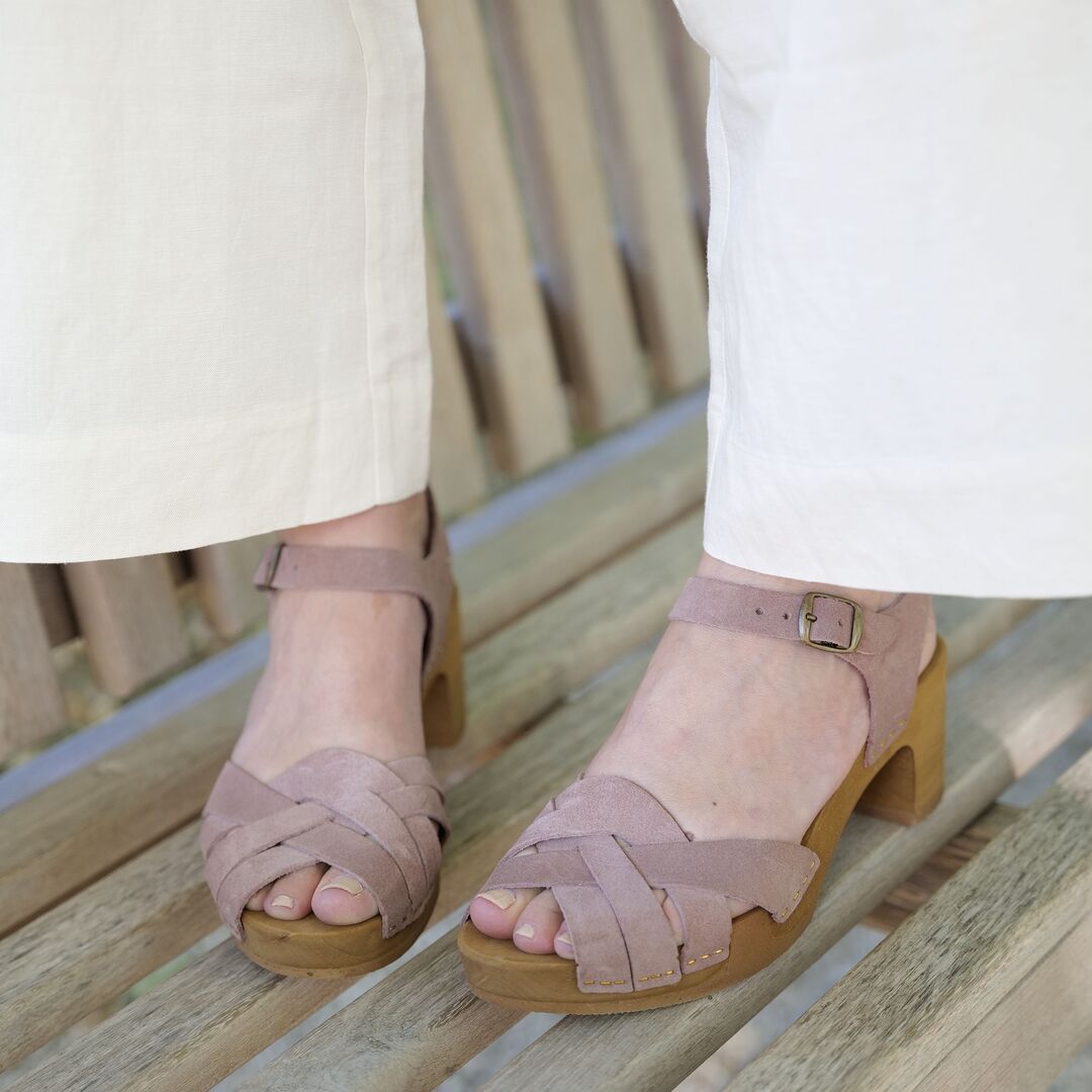 Albi sandals